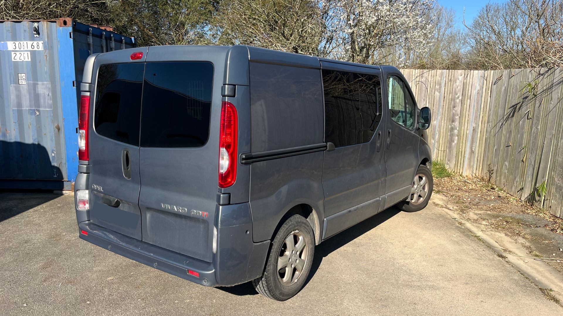 Opel Vivaro 2014 pose de vitrage