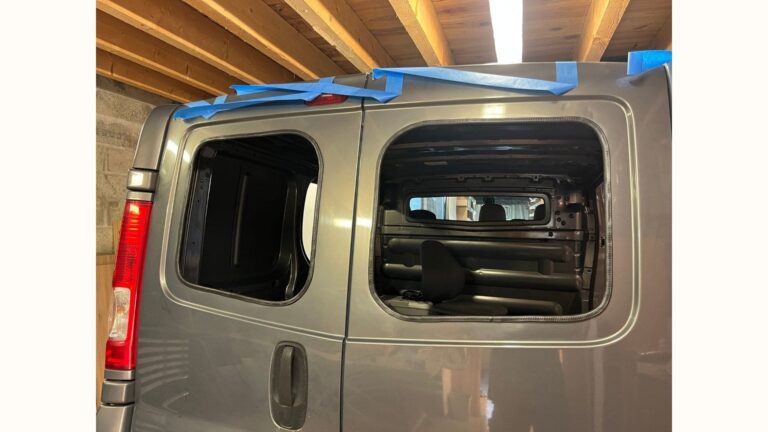 Opel Vivaro 2014 pose de vitrage