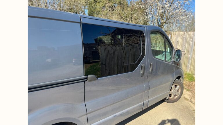 Opel Vivaro 2014 pose de vitrage