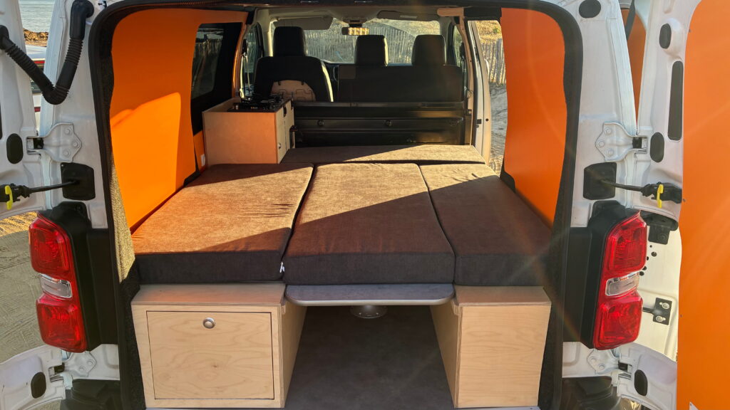 Peugeot expert aménagé orange