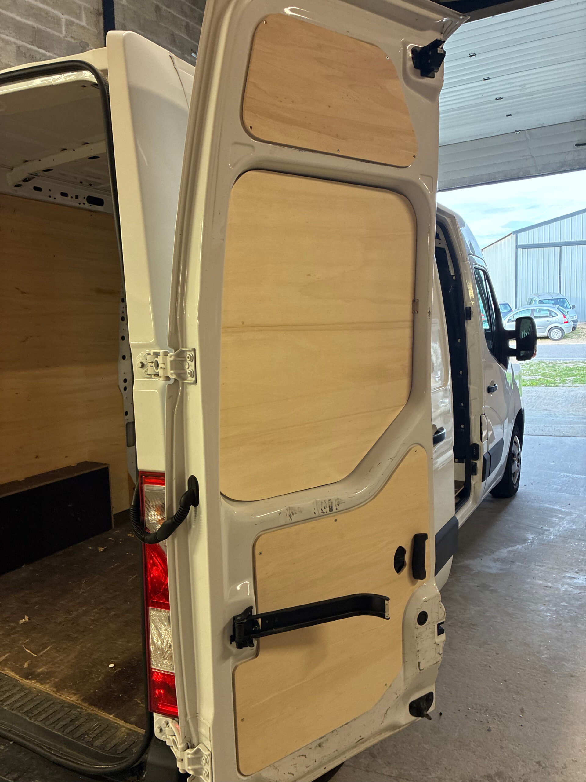 Renault Master aménagé par Utilivan 56
